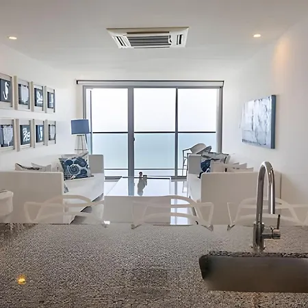 Espectacular Apto De 2 Hab Piso 24 - Morros Apartamento
